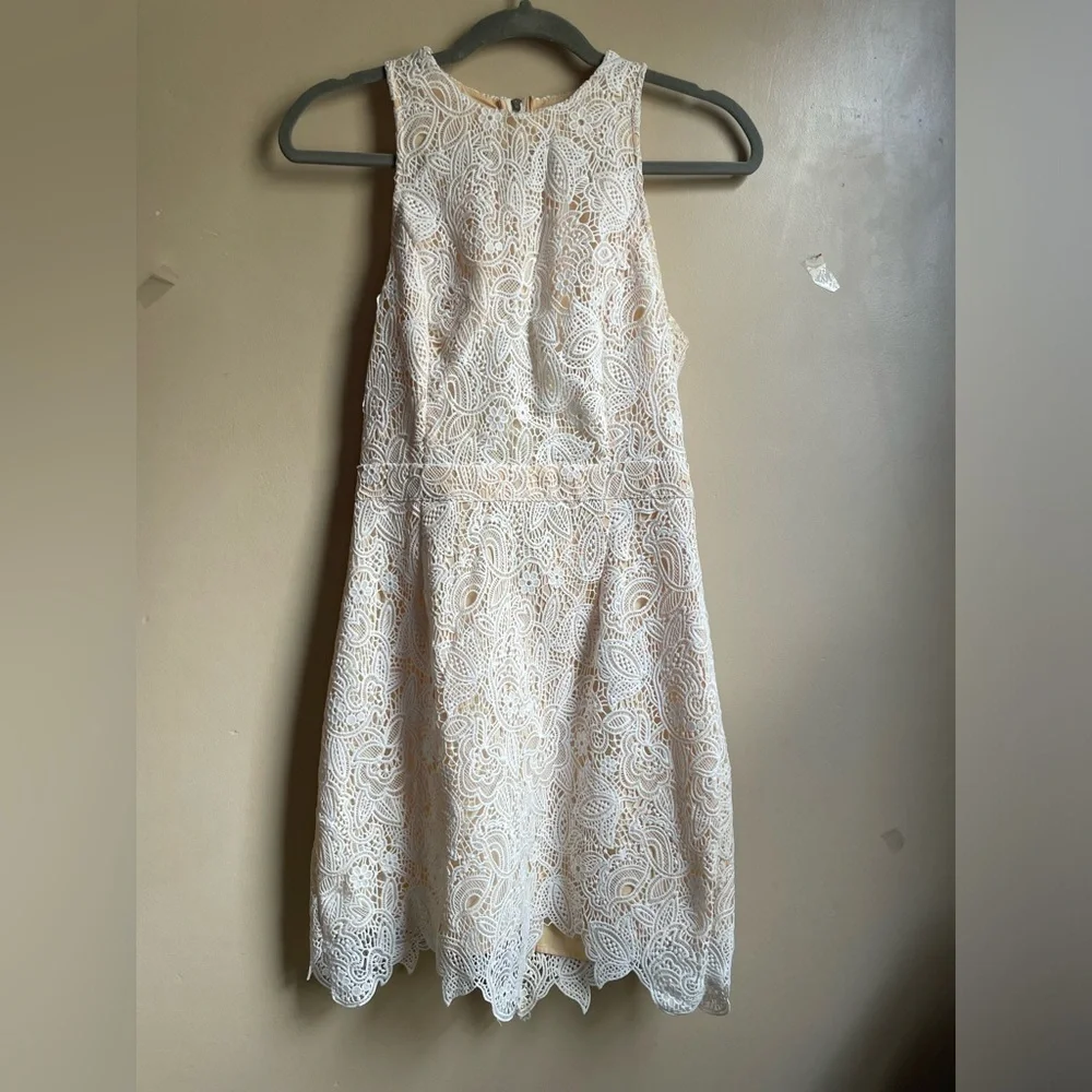 SUPERDOWN REVOLVE patty high neck crochet dress SIZE M bridal evening
